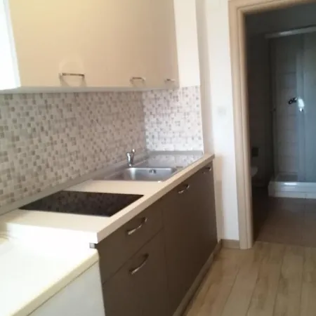 Put 2 Apartment
