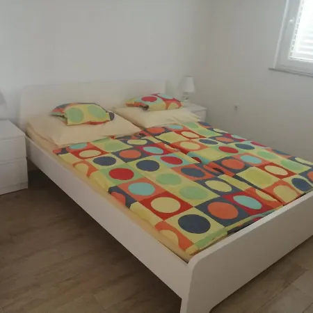Put 2 Apartment *