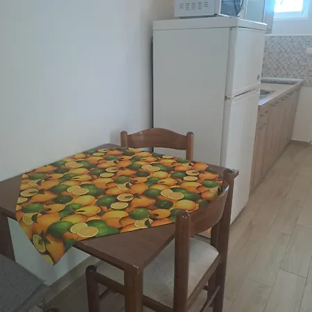Put 2 Apartment