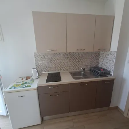 Put 2 Apartment