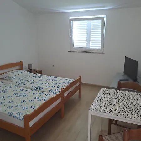 Put 2 Apartment *